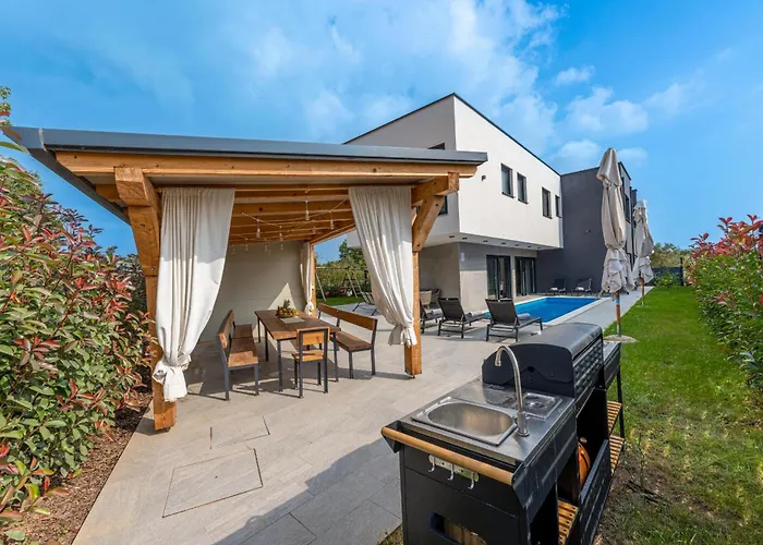 Tiki 빌라 메덜린