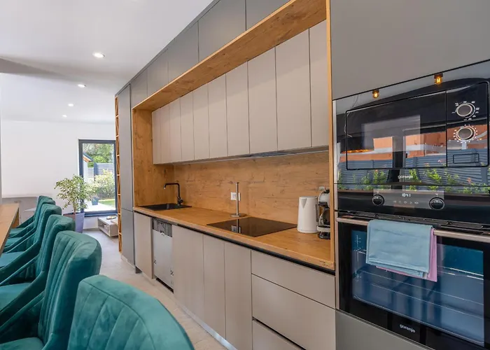 Βίλα Tiki Μεντουλίν